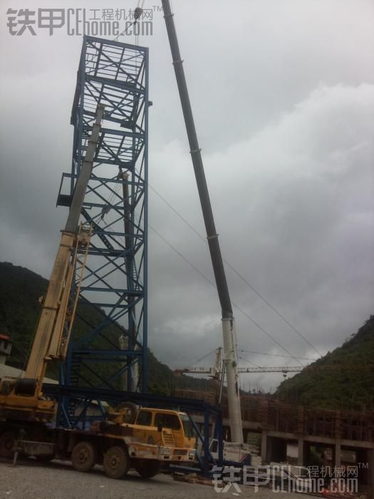 汽車起重機事故